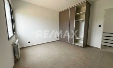 VENTA DUPLEX 1 DORM A ESTRENAR, B° RENKE. PLOTTIER