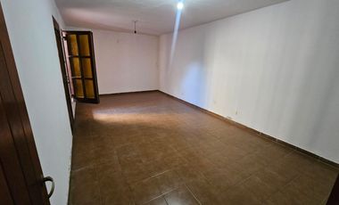 VENTA CASA 4 DORM EN VILLA ADELA ZONA SUR