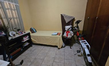 VENTA CASA 4 DORM EN VILLA ADELA ZONA SUR