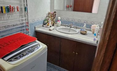 VENTA CASA 4 DORM EN VILLA ADELA ZONA SUR