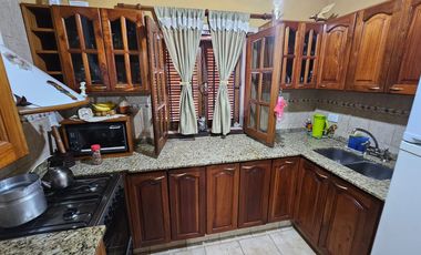 VENTA CASA 4 DORM EN VILLA ADELA ZONA SUR
