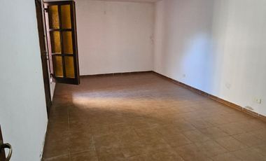 VENTA CASA 4 DORM EN VILLA ADELA ZONA SUR