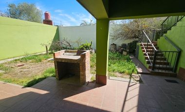 VENTA CASA 4 DORM EN VILLA ADELA ZONA SUR