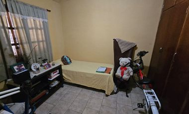 VENTA CASA 4 DORM EN VILLA ADELA ZONA SUR