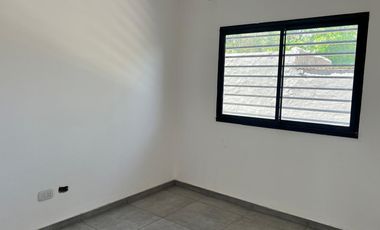 DEPARTAMENTO 2 AMB C/PATIO JOSE C. PAZ