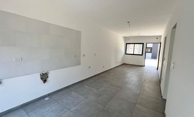 DEPARTAMENTO 2 AMB C/PATIO JOSE C. PAZ