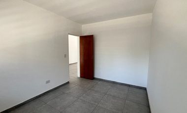 DEPARTAMENTO 2 AMBIENTES C/PATIO JOSE C. PAZ