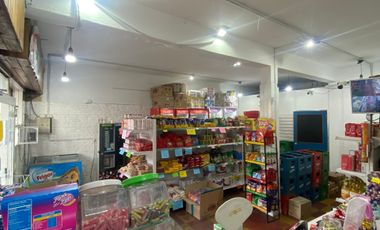 VENTA DEPOSITO+LOCAL+CASA-ISIDRO CASANOVA-PERMUTA