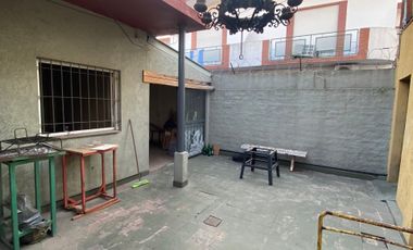 VENTA DEPOSITO+LOCAL+CASA-ISIDRO CASANOVA-PERMUTA