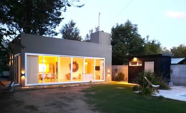 CASA QUINTA EN VENTA EN PEHUAJO CON PILETA