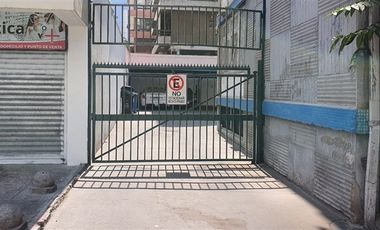 Estacionamiento en Venta en Providencia con Holanda