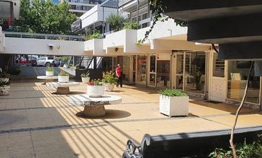 Estacionamiento en Venta en Providencia con Holanda