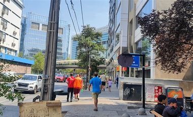 Estacionamiento en Venta en Providencia con Holanda