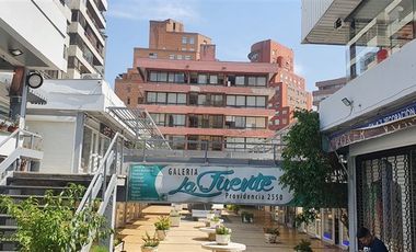 Estacionamiento en Venta en Providencia con Holanda