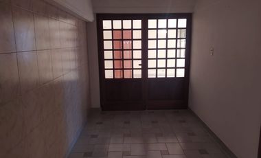 Se vende departamento 3 dormitorios zona centro.