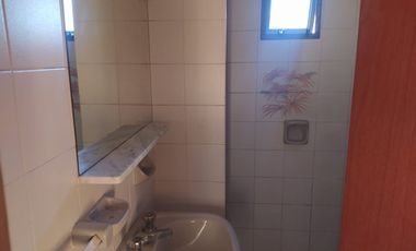 Se vende departamento 3 dormitorios zona centro.