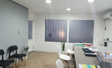 CASA + DEPARTAMENTOS + LOCALES, CENTRO DE PLOTTIER