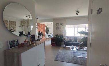 Casa en Arriendo en La Reserva, Machalí