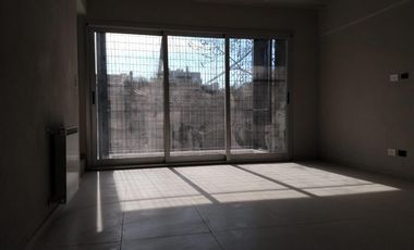 Amplio triplex a estrenar en venta en San Fernando