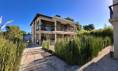 Departamentos De 2 Ambientes Con Pileta En Las Gaviotas