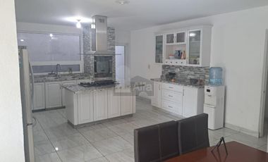 Casa sola en venta en Los Pinos, Saltillo, Coahuila