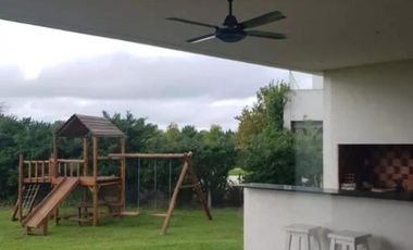 Casa en alquiler en Barrio Terravista