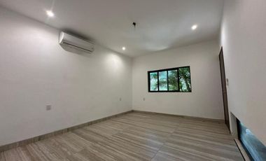 CASA EN RENTA EN CAMPECHE: FRACC. RESIDENCIAL BUGAMBILIAS