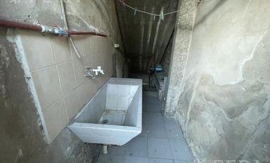 Venta PH 3 ambientes con patio en Wilde