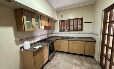 Casa 4 ambientes en alquiler!