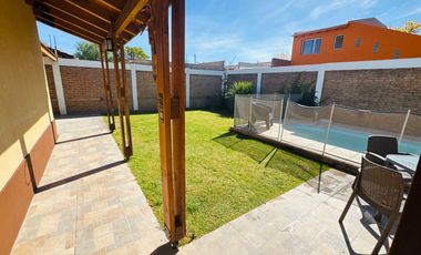 Alquilo Casa 2 Dormitorios - Juan Diaz de Solis - Neuquén Capital