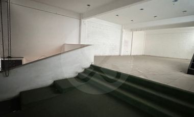 Edificio en venta en Viveros de La Loma