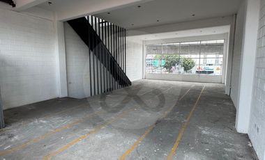 Edificio en venta en Viveros de La Loma