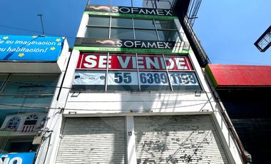 Edificio en venta en Viveros de La Loma