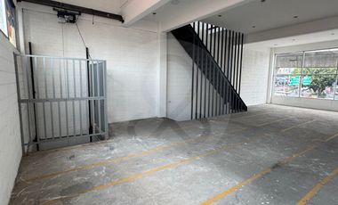 Edificio en venta en Viveros de La Loma