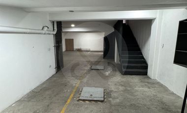 Edificio en venta en Viveros de La Loma