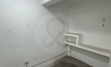 Edificio en venta en Viveros de La Loma
