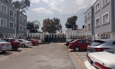 VENTA DE CASA EN CONDOMINIO PRIVADO JARDINES DEL ALBA, CUAUTITLAN IZCALLI