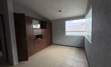 CASA EN RENTA EN SANTA MARIA