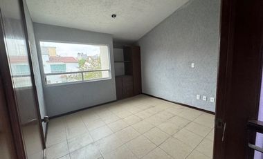 CASA EN RENTA EN SANTA MARIA