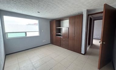 CASA EN RENTA EN SANTA MARIA