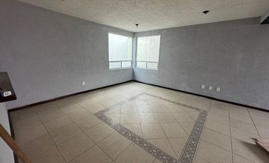 CASA EN RENTA EN SANTA MARIA