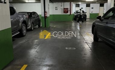 Oficina en Venta en Dehesa Central. / Edificio Centro La Dehesa