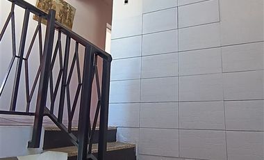 Casa en Venta en D68796 - Venta Casa Barrio Mujica, Ñuñoa - 7D5B