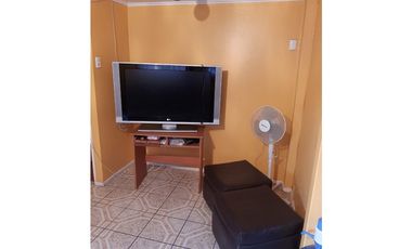 SE ARRIENDA CASA AMOBLADA EN VILLA HOSCHILD SECTOR NORTE