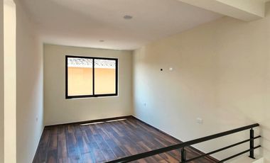 Venta de casa en Fraccionamiento la Herradura en Coatepec.