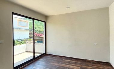 Venta de casa en Fraccionamiento la Herradura en Coatepec.