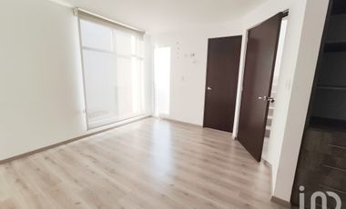 CASA EN RENTA ZONA VOLKSWAGEN-FINSA, CUAUTLANCINGO, PUEBLA