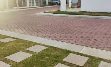 CASA EN RENTA ZONA VOLKSWAGEN-FINSA, CUAUTLANCINGO, PUEBLA