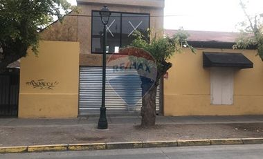 EXCELENTE UBICACION LOCAL POR ESTRENAR!!