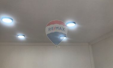 EXCELENTE UBICACION LOCAL POR ESTRENAR!!